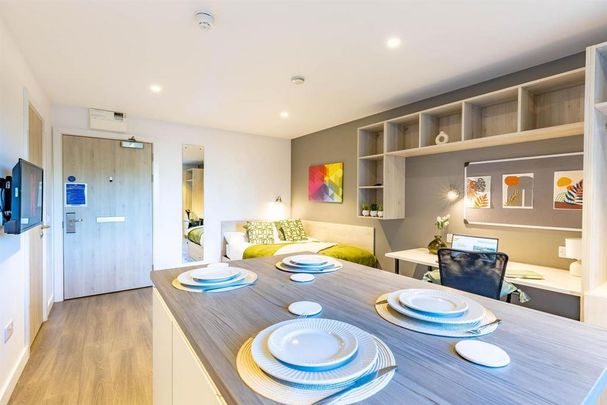 Studio to rent - Photo 1