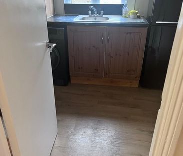 Room in a Shared Flat, Upland Road, SE22 - Photo 2