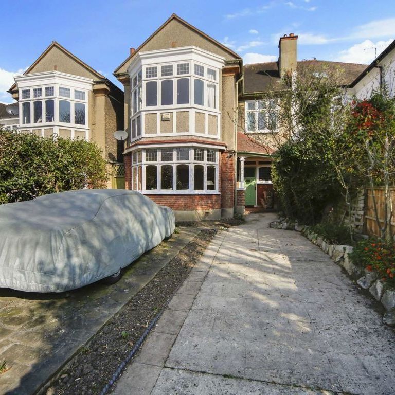 Woodbourne Avenue, SW16 1UU, London - Photo 1