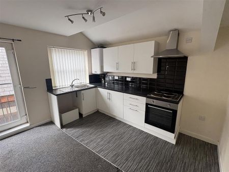 1 bedroom flat to rent - Photo 2