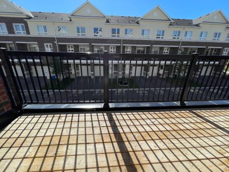 For Lease - 24 Imperial College Lane, Markham, Ontario - Photo 4