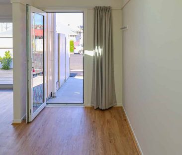 Sunny & Low-Maintenance Two-Bedroom Home - Photo 2