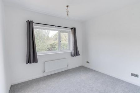 4 bedroom detached house to rent - Photo 5