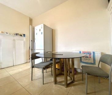 1 bedroom in a flat share to rent - Photo 1