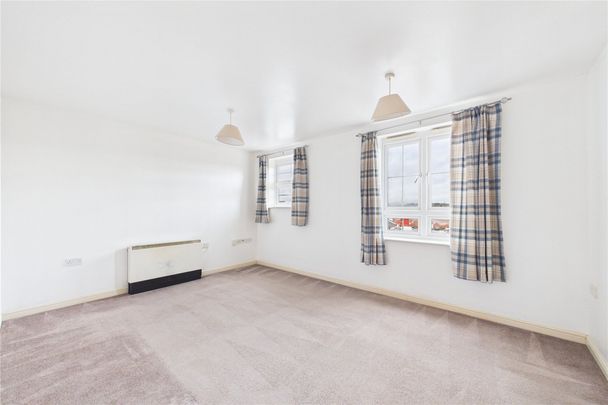 2 bedroom Flat in Holyhead Mews, Slough - Photo 1