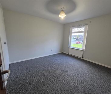 15 Rathgill Park, Bangor, BT19 7TG - Photo 2