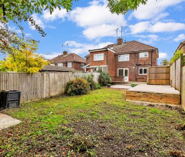3 bedroom semi-detached house to rent - Photo 5