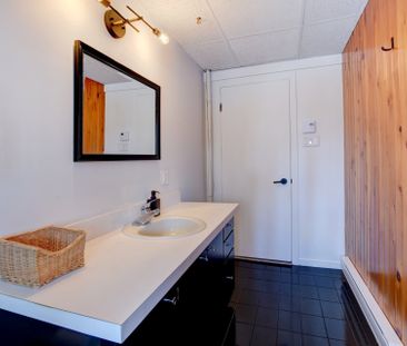 Maison à étages à Saint-Sauveur - Photo 2