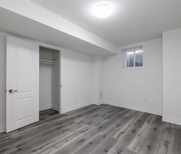 For Lease - 1 Huron Lane, Bradford West Gwillimbury, Ontario - Photo 1