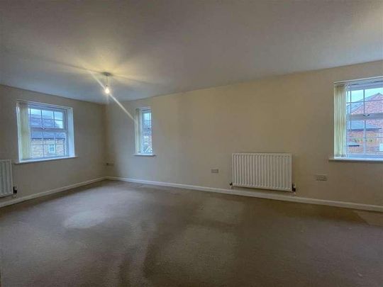 Ivy Bank Close, Penistone, Sheffield, S36 - Photo 1