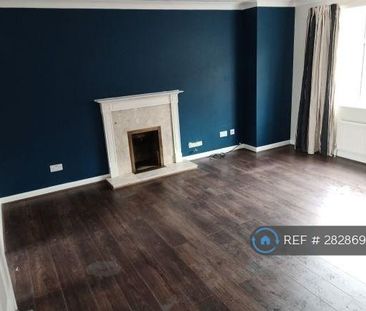 4 bedroom detached house to rent - Photo 1