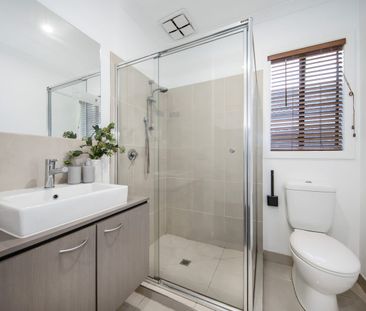 15 Hobart Way, Taylors Hill, Vic 3037 - Photo 5