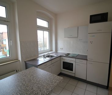 Aufgepasst, eine 2 Zimmer-Wohnung mit Einbauküche sucht zum 01.02.2... - Photo 3