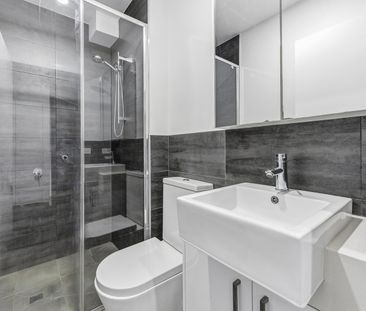 Stylish 2-Bedroom Townhouse Living in Central Oakleigh - Photo 4