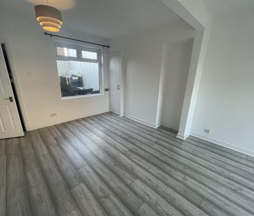 119 Broadway, Donegall Road, - Photo 1