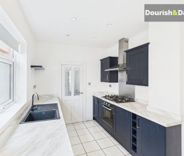 3 bedroom terraced house to rent - Photo 4