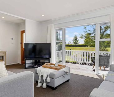 Family home on prestigious Totara Road - Photo 1
