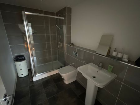 3 bedroom to let - Photo 2