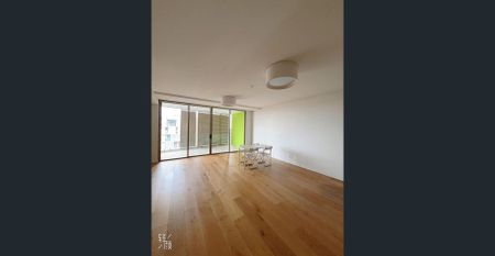 🏡 Fully Furnished-Stylish 3-Bedroom Apartment with Prime Location & Modern Comfort! CONFIRM THE LEASE TERM IN ADVANCE! - Photo 2