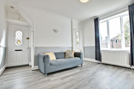 2 bedroom end of terrace house to rent - Photo 3