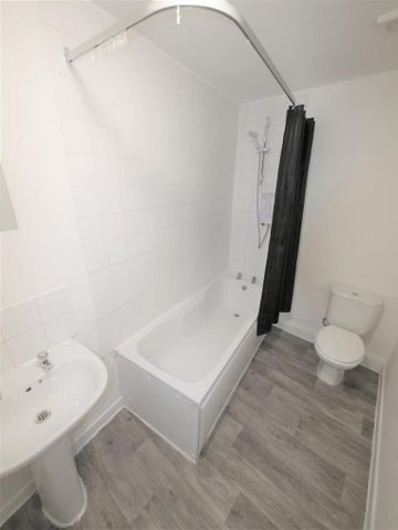 6 bedroom house share to rent - Photo 2