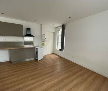 BEAU T1 – Quartier Mairie – LOCATION – BEGIP - Photo 3