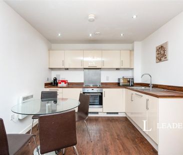 1 bedroom flat to rent - Photo 5
