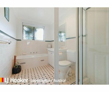 PERFECTLY SITUATED | WELL MAINTAINED VILLA - Photo 5