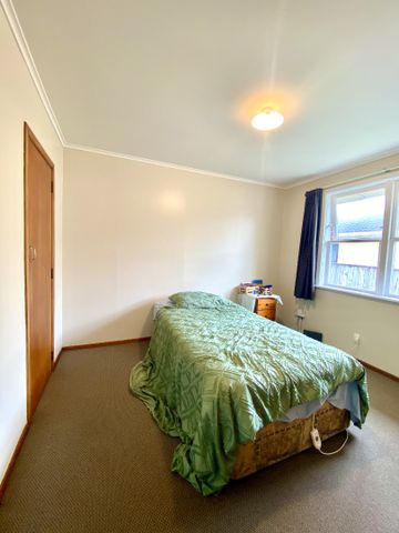 Great 2 bedroom unit - Photo 4