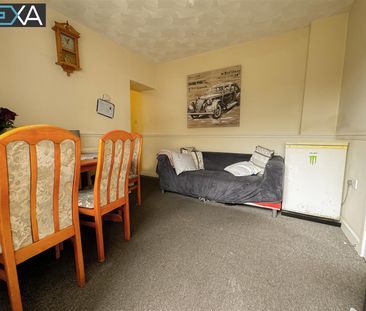 Flat For Rent Stow Hill, Pontypridd - Photo 1