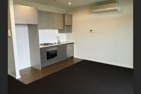 Modern Apartment in the Heart of New Port - Photo 2