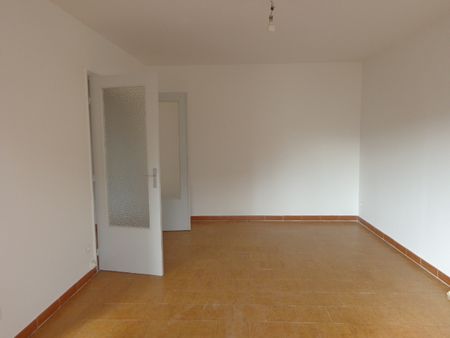Location Appartement 2 pièces 51m² DRAGUIGNAN 83300 - Photo 5