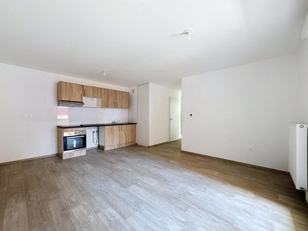 Location Appartement 3 pièces 57m² TOURCOING 59200 - Photo 4