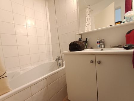 Location Appartement 2 pièces 50m² L ISLE JOURDAIN 32600 - Photo 4