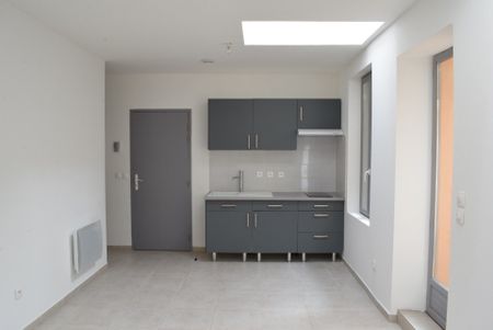 Location Maison 2 pièces 33m² NARBONNE 11100 - Photo 4