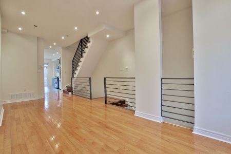 For Lease - 49 Natalie Place, Toronto, Ontario - Photo 2