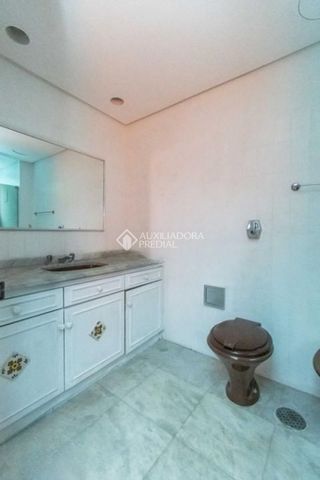 Apartamento com 3 quartos e 151m² para alugar em Mont Serrat, Porto Alegre. - Foto 4