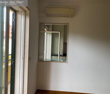 Óptimo T1 sem móveis condomínio com piscina - Photo 1