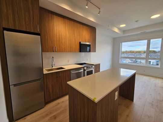 For Lease - 3250 Carding Mill Trail, Oakville, Ontario - Photo 1