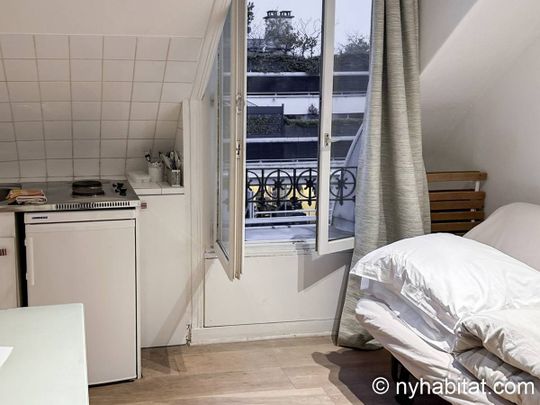 Logement à Paris, Location meublée - Photo 1