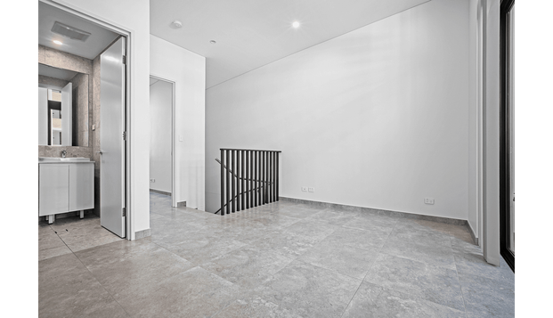 Stunning Apartment in St Peters - Photo 1