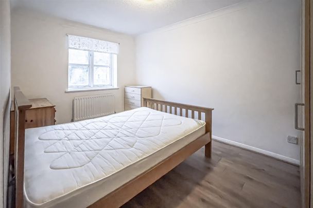 Semi-Detached House To Let - Photo 1