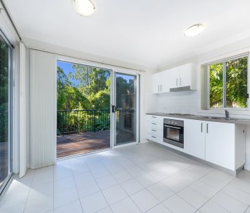 Modern & Spacious Villa Style Home - Photo 6