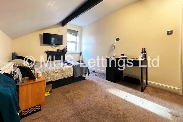 4 St. Michaels Terrace, Leeds, LS6 3BQ - Photo 1