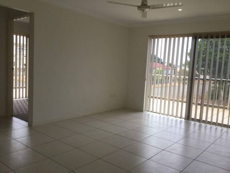 TIDY MODERN UNIT IN TOWN - Photo 3