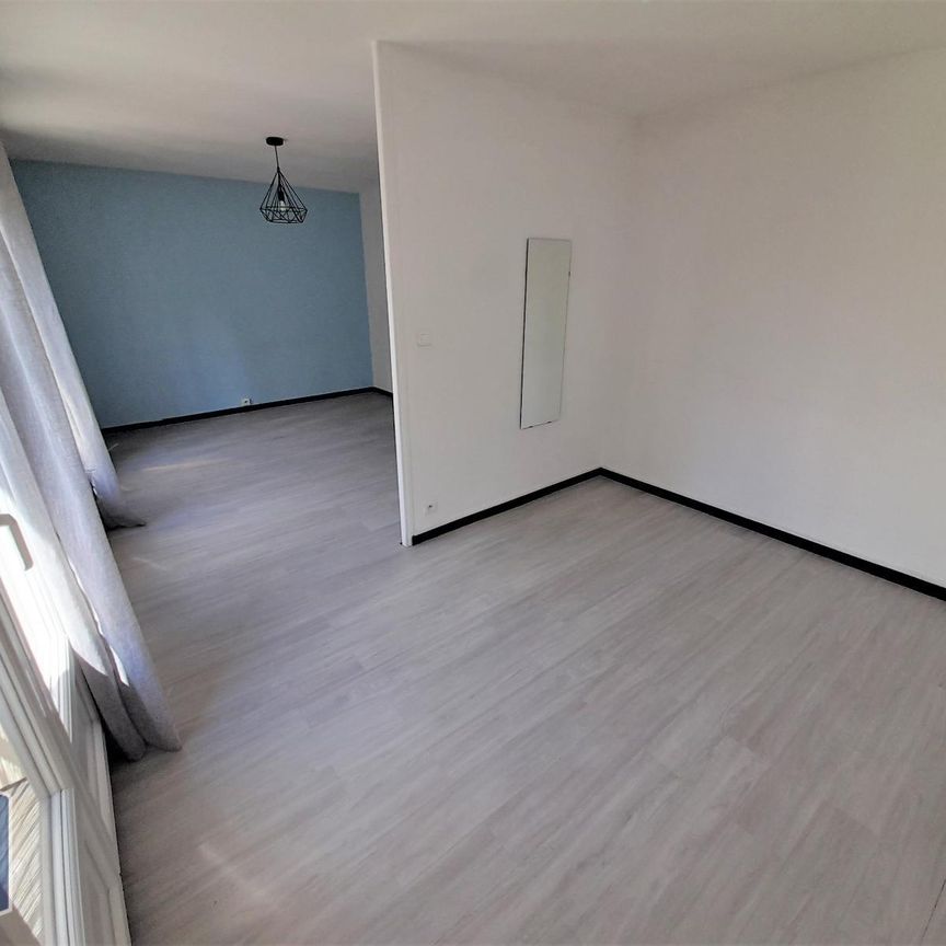Location Appartement 3 pièces 67m² AIX EN PROVENCE 13100 - Photo 1