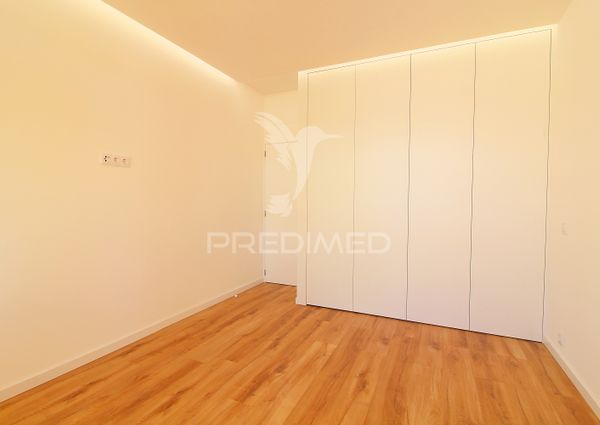 Apartamento T2+1 em Faro