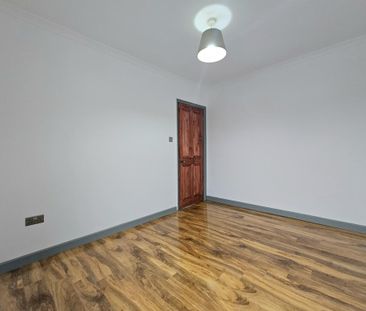 3 bedroom end of terrace house to rent - Photo 6