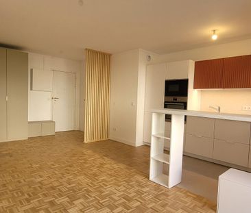 Location Appartement 2 pièces 46m² ISSY LES MOULINEAUX 92130 - Photo 3