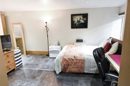 Room in a Shared House, Clarkson Street, S10 - Photo 3